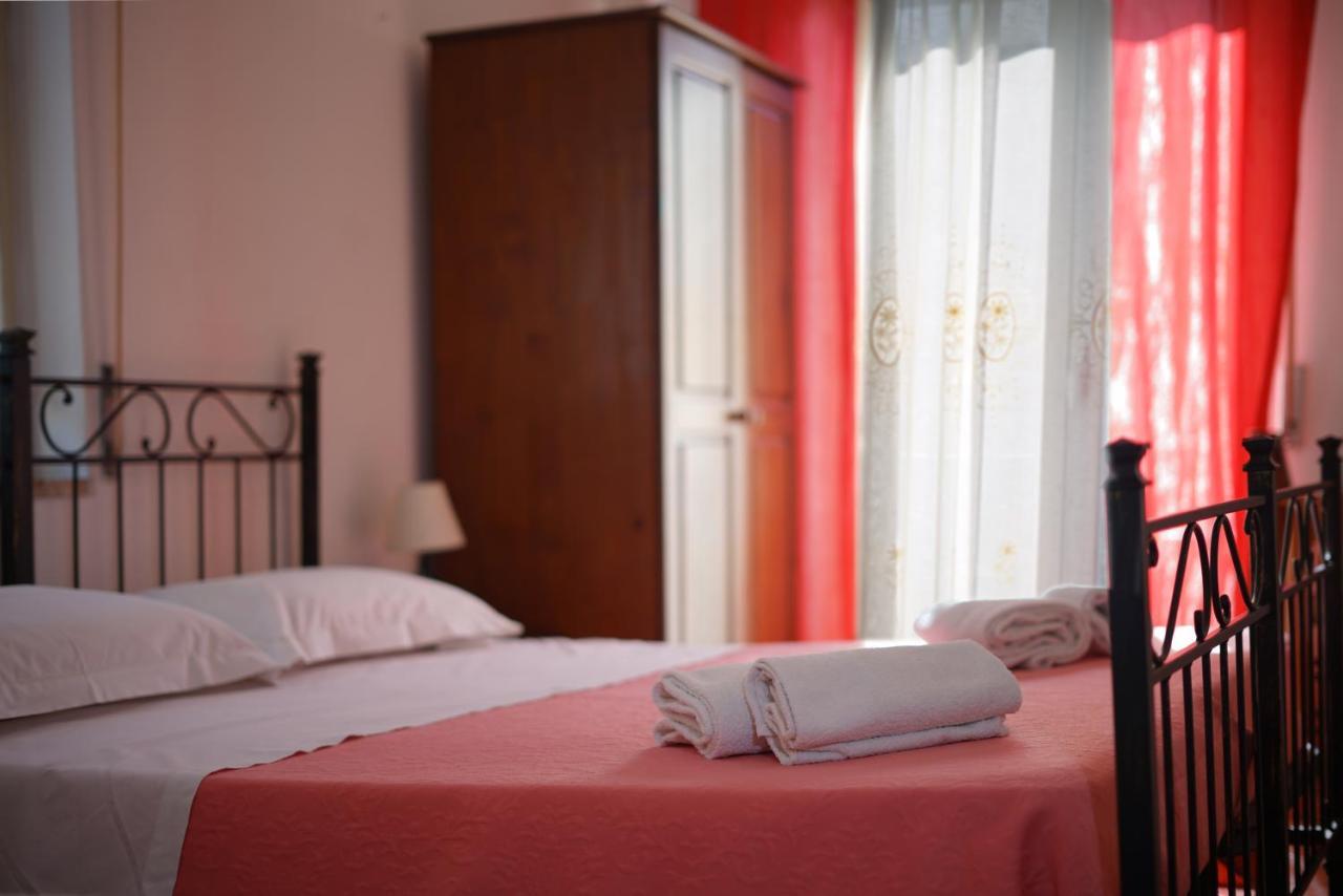 B&B Porta Del Re 陶尔米纳 外观 照片